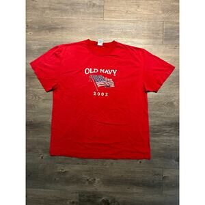 Old Navy Tee Mens XL Red 2002 America Flag Graphic Print Short Sleeve Pullover